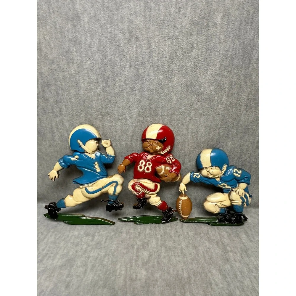 VTG Homco 1975 Football Players Wall Art Blue Red Cast Metal 3 Piece Set 1254